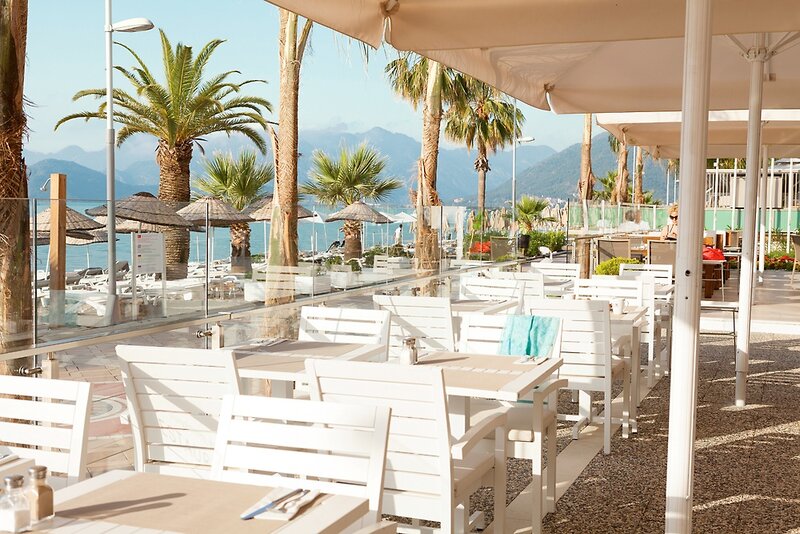 The Beachfront Hotel 11