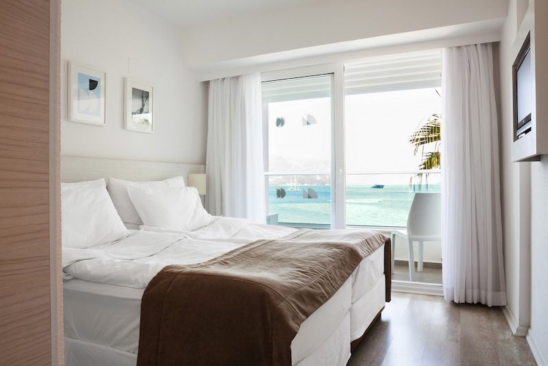 The Beachfront Hotel 5