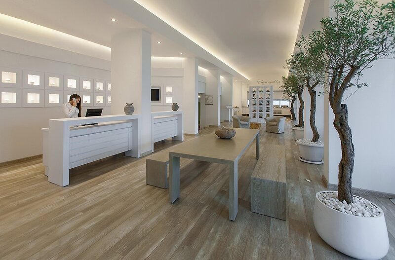 The Beachfront Hotel 3