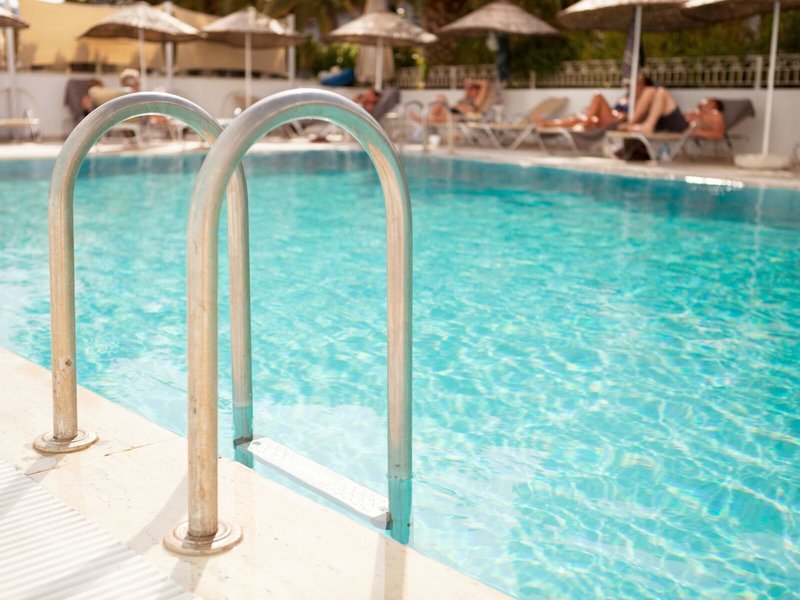 The Beachfront Hotel 10