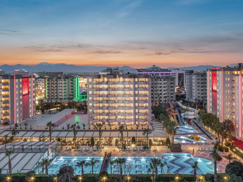 Ramada Resort Lara 2