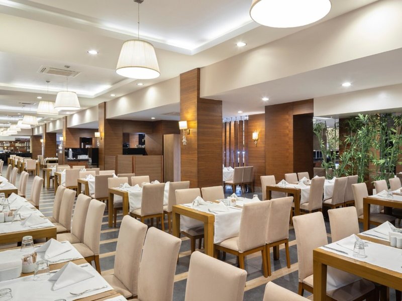 Ramada Resort Lara 15