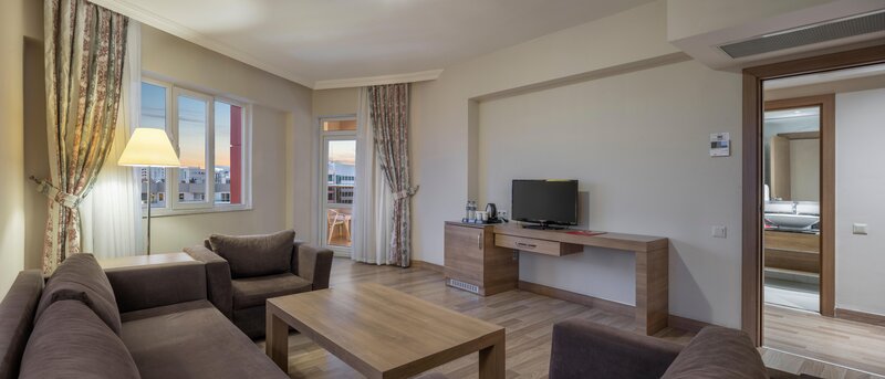 Ramada Resort by Wyndham Lara 36