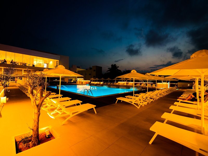 Eleana Hotel 7