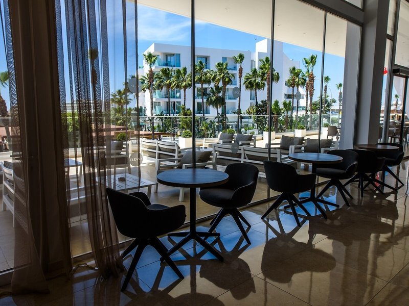 Eleana Hotel 28