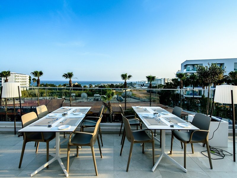 Eleana Hotel 30