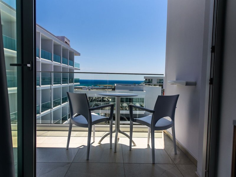 Eleana Hotel 48