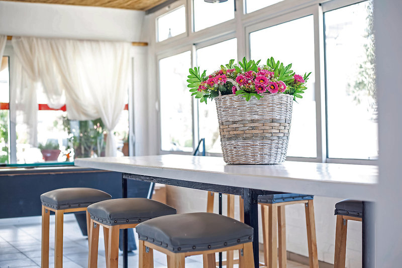 Tinas Plus Hotel 4