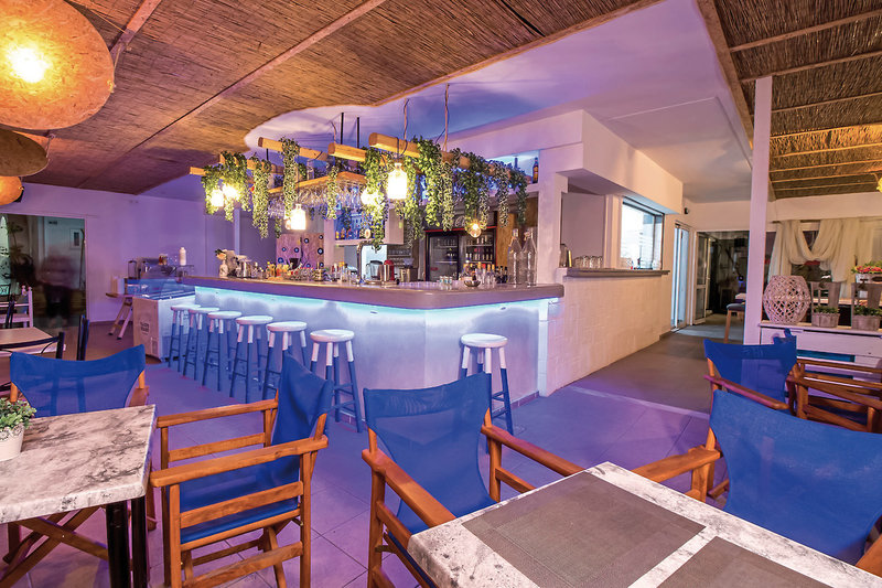 Tinas Plus Hotel 22