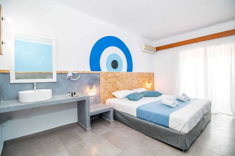 Tinas Plus Hotel 12