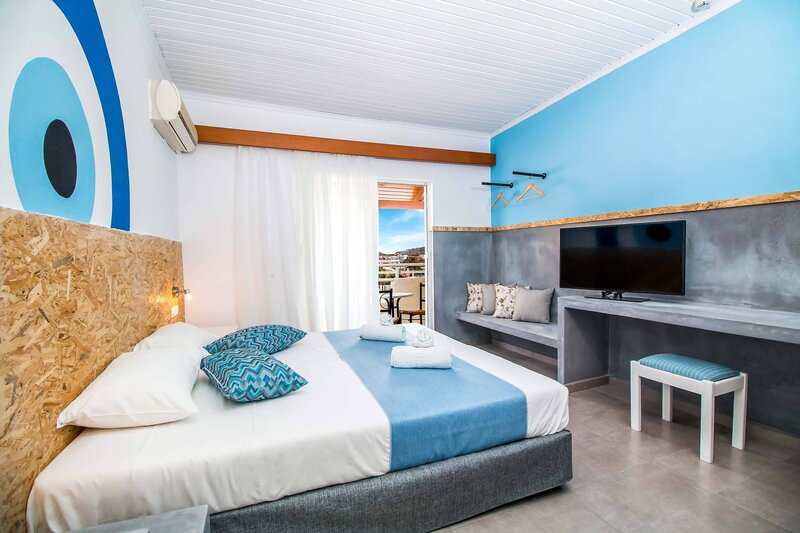 Tinas Plus Hotel 14