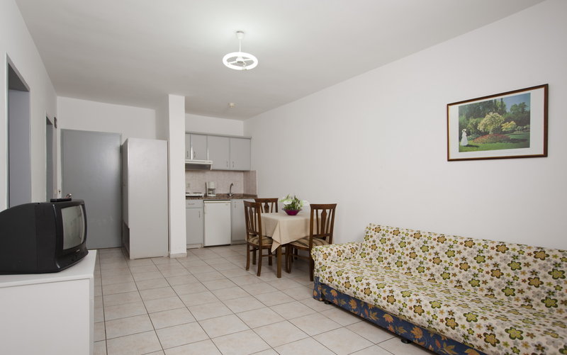 Kleopatra Aytur Apart 7