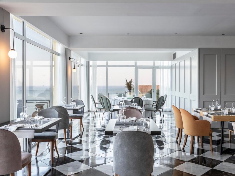 Apostolata Island Resort & Spa 6