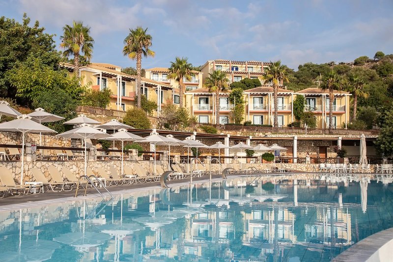 Apostolata Island Resort 9