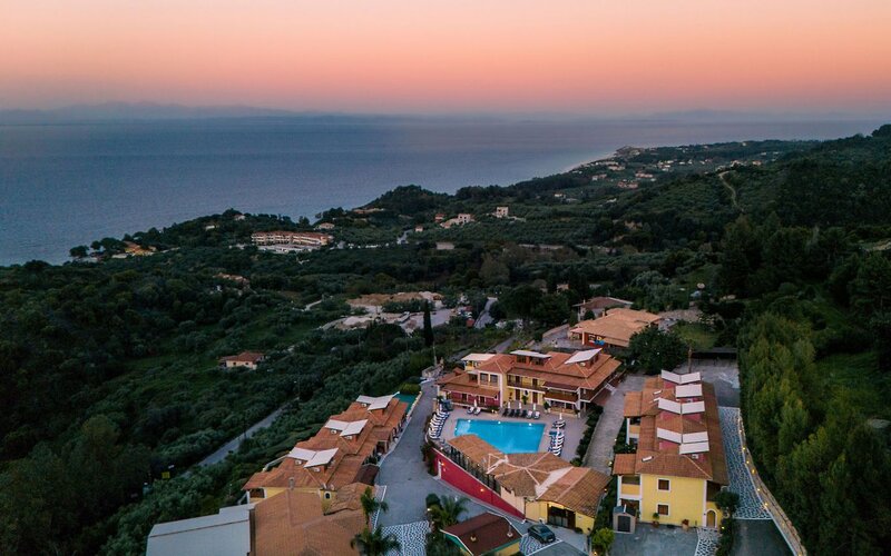 Sea View Village Studios & Apartments 2