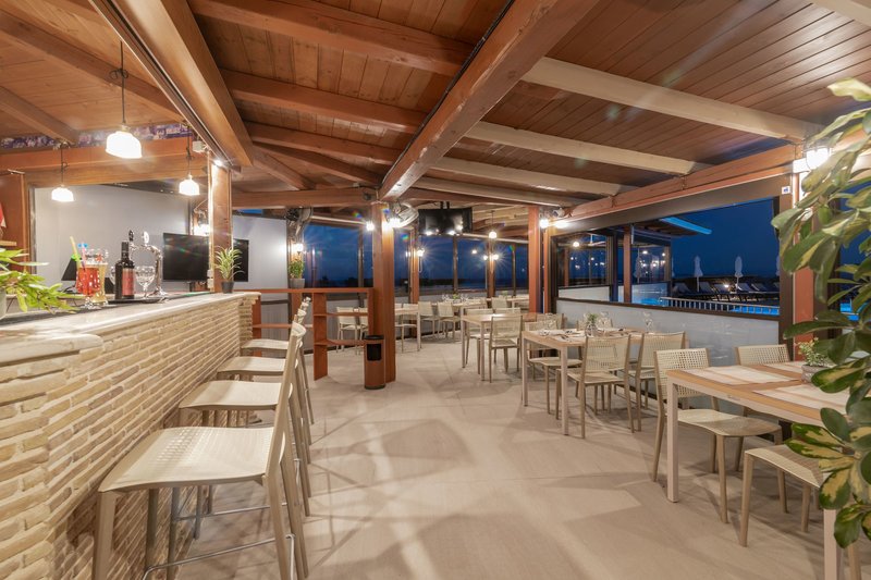 Sea View Village Studios & Apartments 12