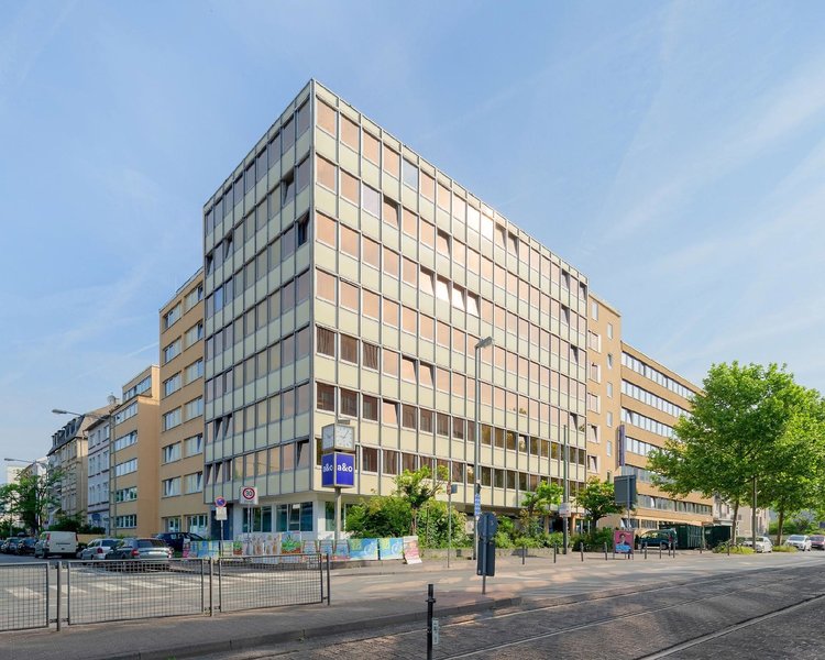 a&o Frankfurt Galluswarte Hotel & Hostel