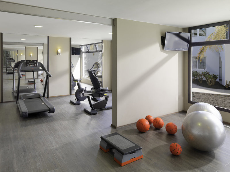 SENTIDO H10 White Suites 13