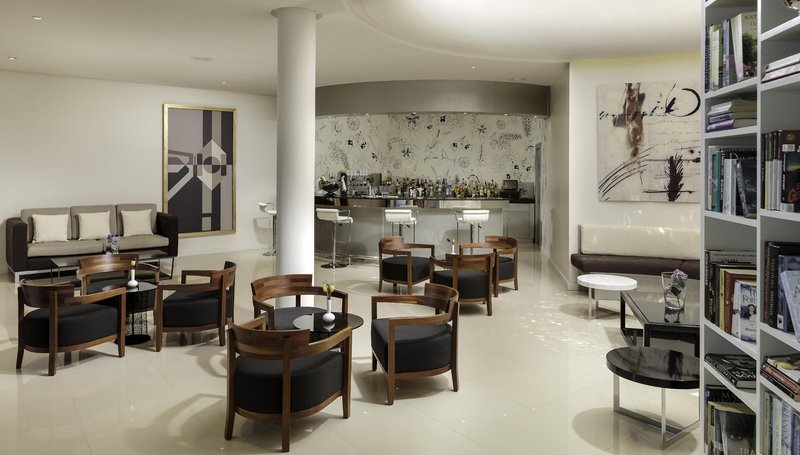 H10 White Suites 3