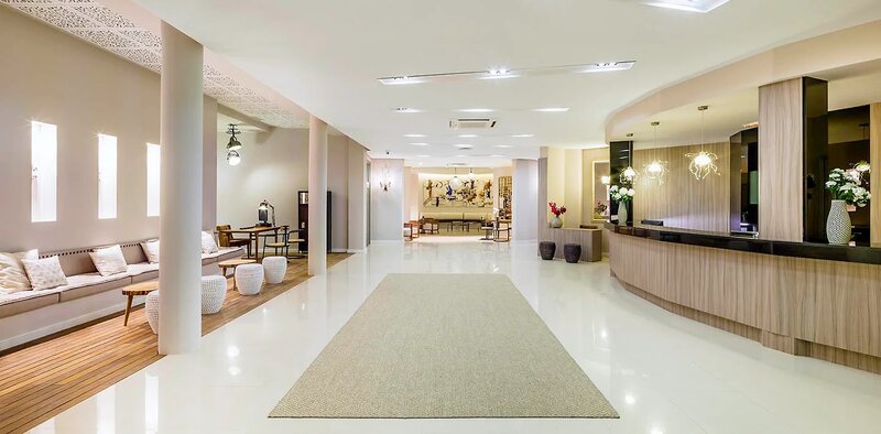 H10 White Suites 7