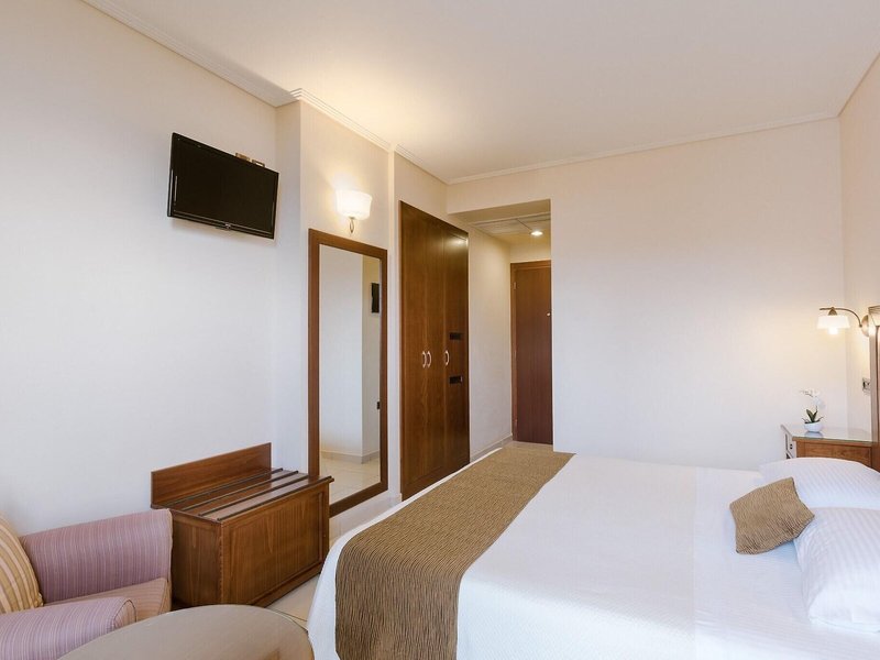 Akti Taygetos 44 - Room Example