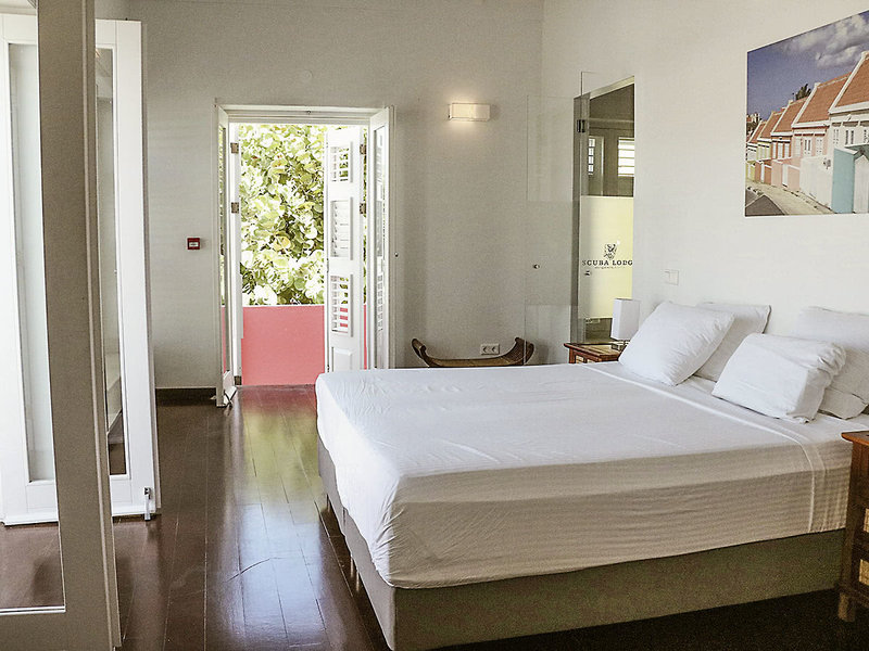 Scuba Lodge Boutique & Ocean Suites Hotel 3 - Room Example