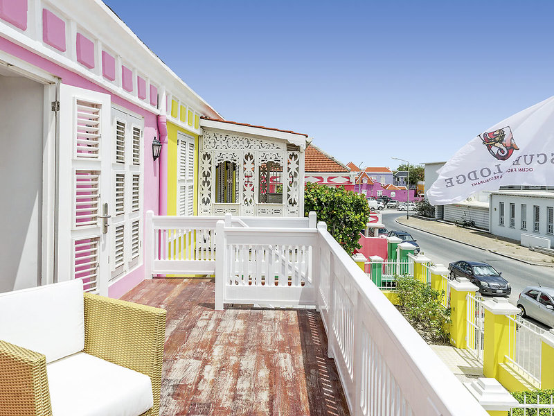 Scuba Lodge Boutique & Ocean Suites Hotel 5 - Exterior