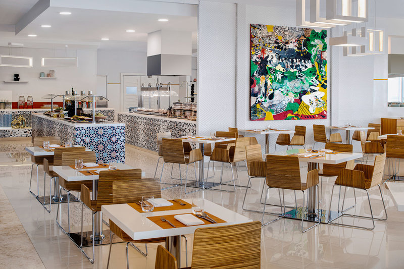 Novotel Dubai Al Barsha 8
