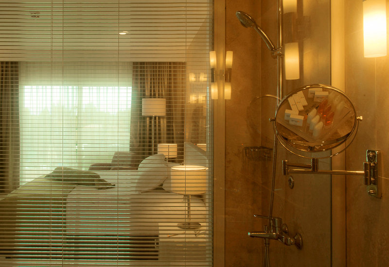 Bellazure Hotel 2
