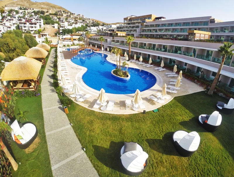 Bellazure Hotel 1