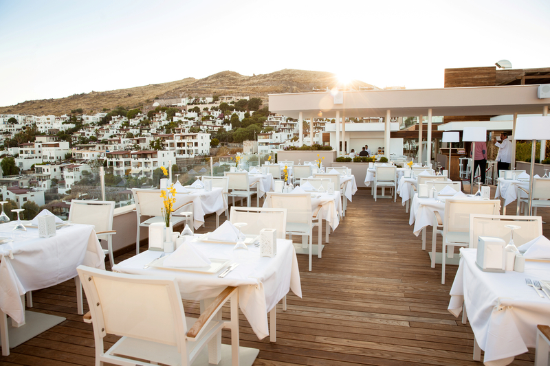 Bellazure Hotel 6