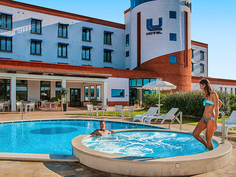 Lu Hotel 1
