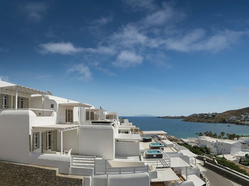 Deliades 1 - Exterior