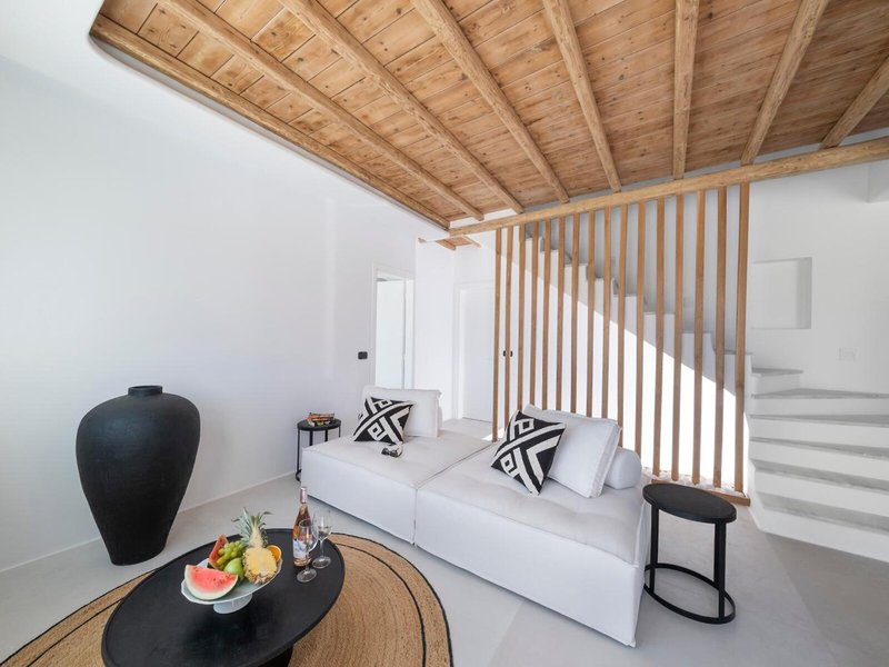 Deliades 25 - Room Example