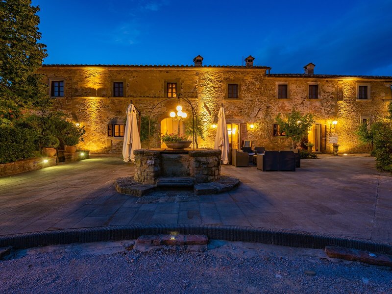Villa Borgo San Pietro 3