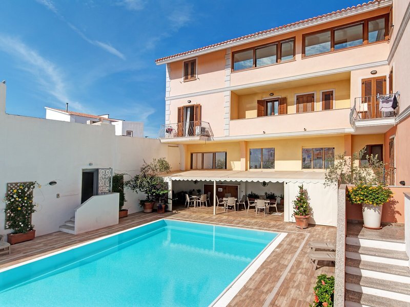 Cristal Blu Residence 18