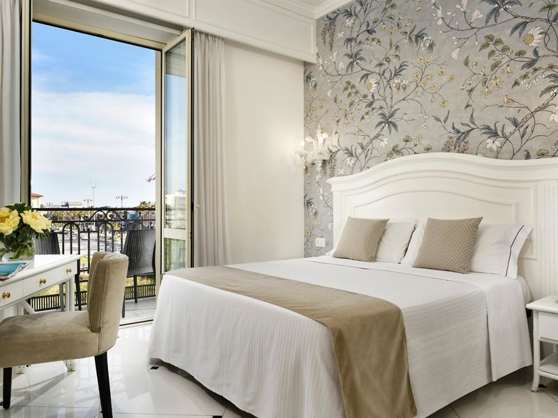 President Viareggio 11 - Room Example