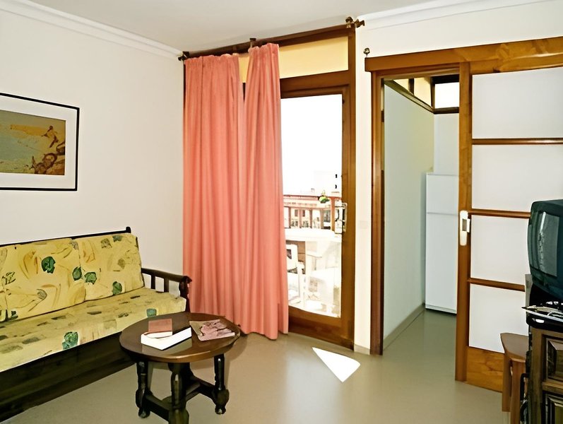 Apartamentos Tarahal 1