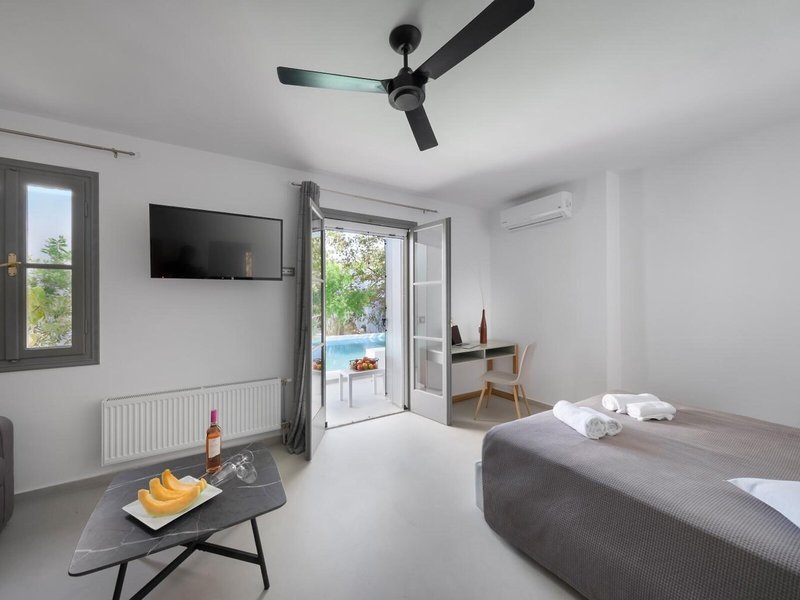 Nefeli 4 - Room Example