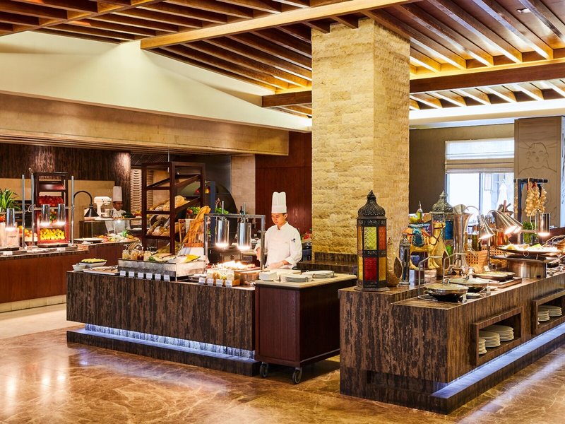 Sofitel Dubai The Palm Resort & Spa 8