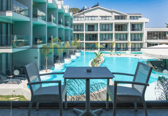 Flora Palm Resort 16