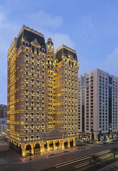 Royal Rose Abu Dhabi, a Curio Collection by Hilton Affiliated Hotel 1