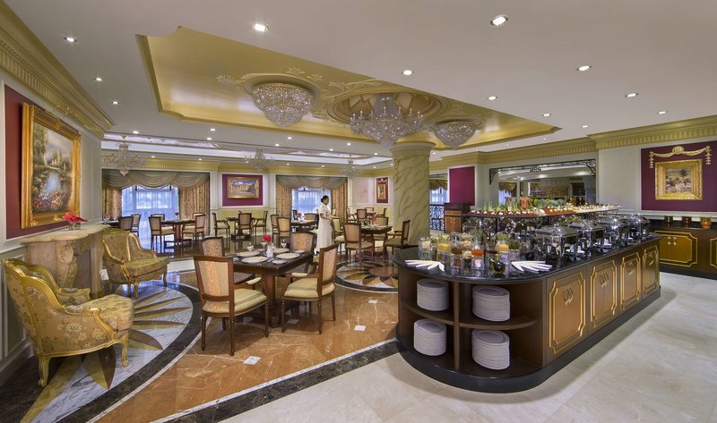 Royal Rose Abu Dhabi, a Curio Collection by Hilton Affiliated Hotel 3