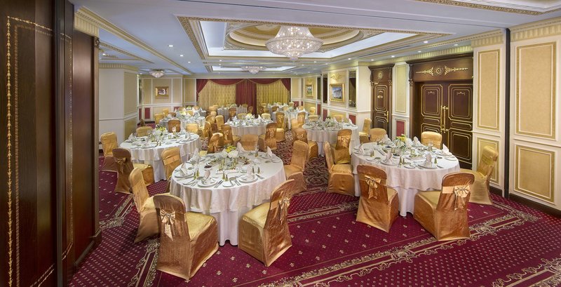 Royal Rose Abu Dhabi, a Curio Collection by Hilton Affiliated Hotel 6