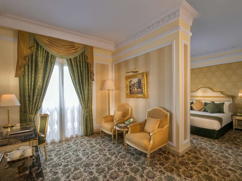 Royal Rose Hotel 27