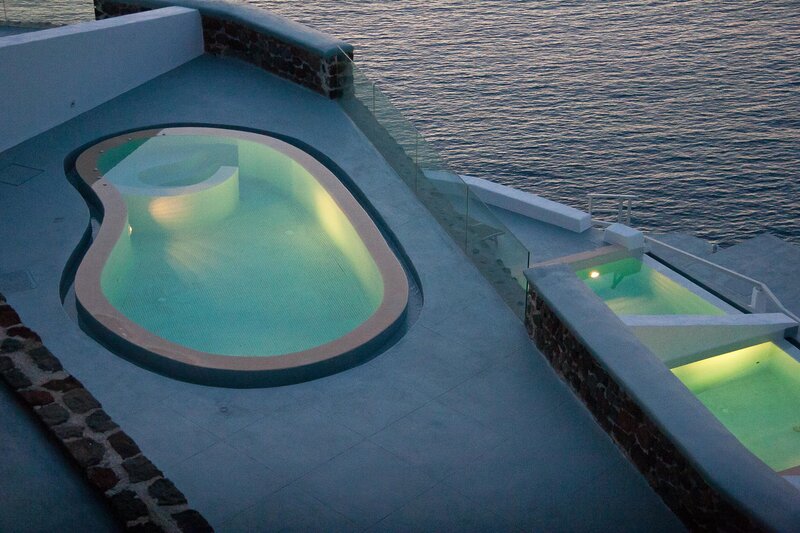Ambassador Aegean Luxury Hotel & Suites Santorini 2
