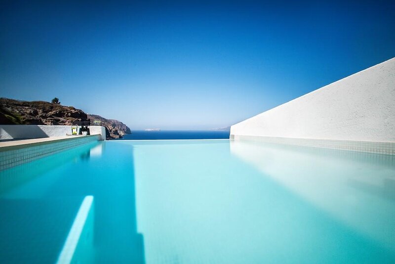 Ambassador Aegean Luxury Hotel & Suites Santorini 3