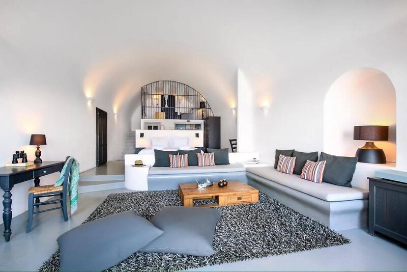 Ambassador Aegean Luxury Hotel & Suites Santorini 7