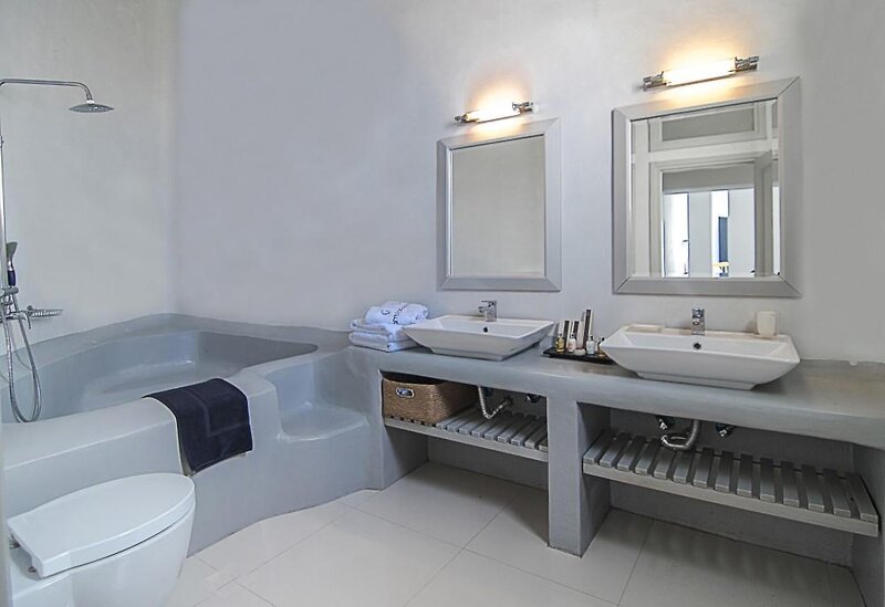 Ambassador Aegean Luxury Hotel & Suites Santorini 11