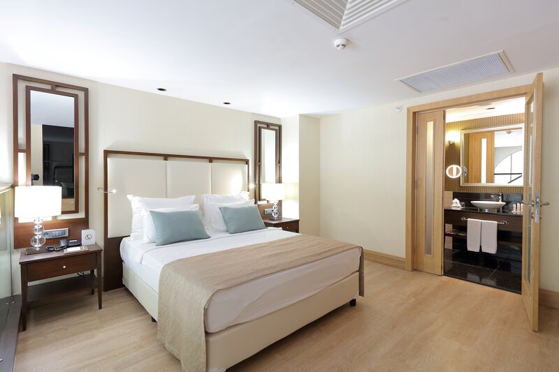 Juju Premier Palace 25